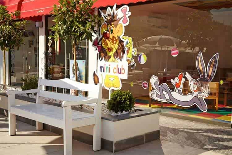 Smartline White City Beach Hotel